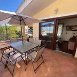 Panoramica Con Giardino