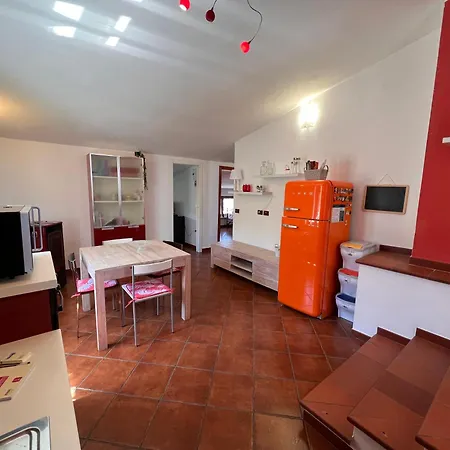 Panoramica Con Giardino شقة