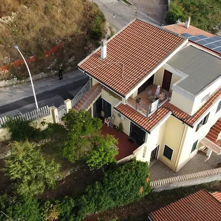 شقة Panoramica Con Giardino *