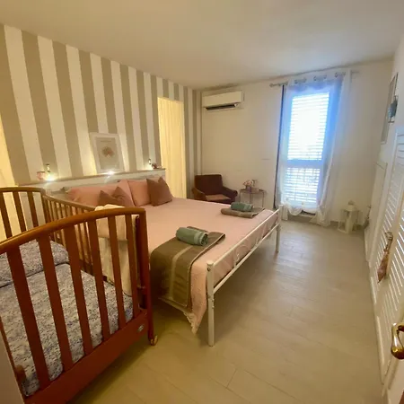 Panoramica Con Giardino